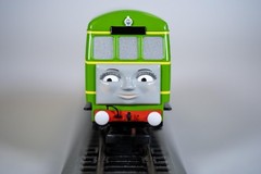 Trains – Thomas & Friends Daisy Locomotive with Moving Eyes – HO Scale, Prototyp