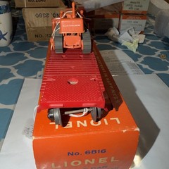 LIONEL POSTWAR 6816 FLAT CAR WITH ALLIS CHALMERS BULLDOZER W/ BOX, HARD TO FIND