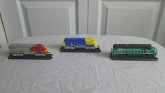 Maisto Toy Train Replica’s die cast 1:31 scale three diesel locomotive engines