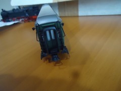 ROCO HO 4122A DB BR 93 2-8-2 Steam Loco and 42935 Postal Car with Lights