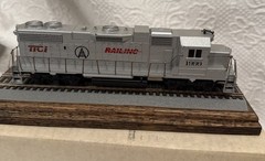 HO Scale 1999 KATO EMD, TTCI Railing, With Track Stand, Excellent