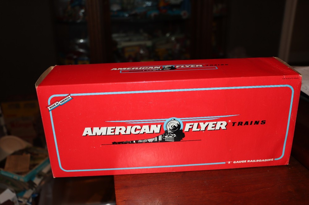 AMERICAN FLYER MILWAUKEE EP-5 ELECTRIC LOCOMOTIVE CAB 8010 6-48010 WITH HORN MIB