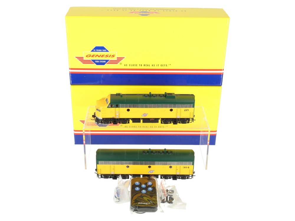 Athearn G22169 HO C&NW/Freight F-5A/F-5A Diesel Locomotive with Sound #215, #304