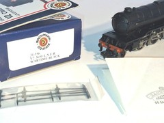 Bachmann 31556 V2 3650 LNER Wartime Black. Excellent Used cond. OO scale. Boxed