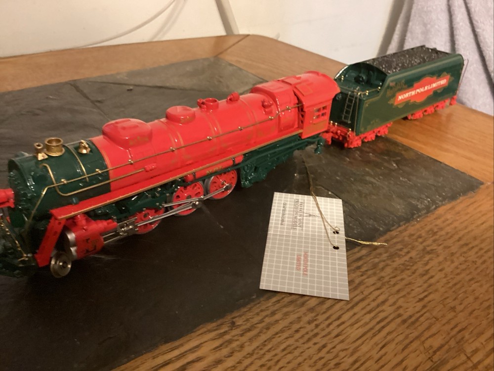 Franklin Mint North Pole Limited 4-6-4 Hudson Locomotive and Tender HO Scale