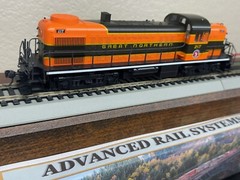 GREAT NORTHERN – ALCO RS-2 ROAD SWITCHER LOCO DC/DCC Ready HO Scale NEW KATO OOP