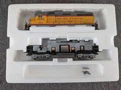 Proto 2000 HO GP30, Union Pacific #844, Item #23090, DC Analog.