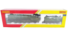 Hornby OO HO British LNER Class P2 “COCK O THE NORTH” 4-8-2 Steam Locomotive MIB