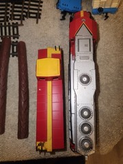 Model Train Toy Lot Bachman HO Scale Santa Fe Lighted Locomotive Tracks *READ*