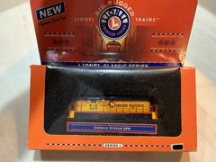 LIONEL DIE CAST CHESSIE SYSTEM GP-9 DIESEL ENGINE 1:120 SCALE DISPLAY TRAIN GP9