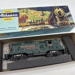 Athearn HO Western Pacific GP9 #707 Diesel Locomotive DC