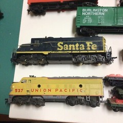 Vintage Tyco HO Gauge Union Pacific F-9 #537 Powered Diesel Engine Train Lot!