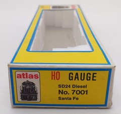 Atlas 7001 HO Santa Fe SD24 Diesel Locomotive #979/Box