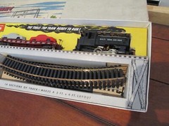 VARNEY HO No. 25 MIGHTY MIDGET TRAIN SET LOCOMOTIVE & FREIGHT CARS 1957 MIB