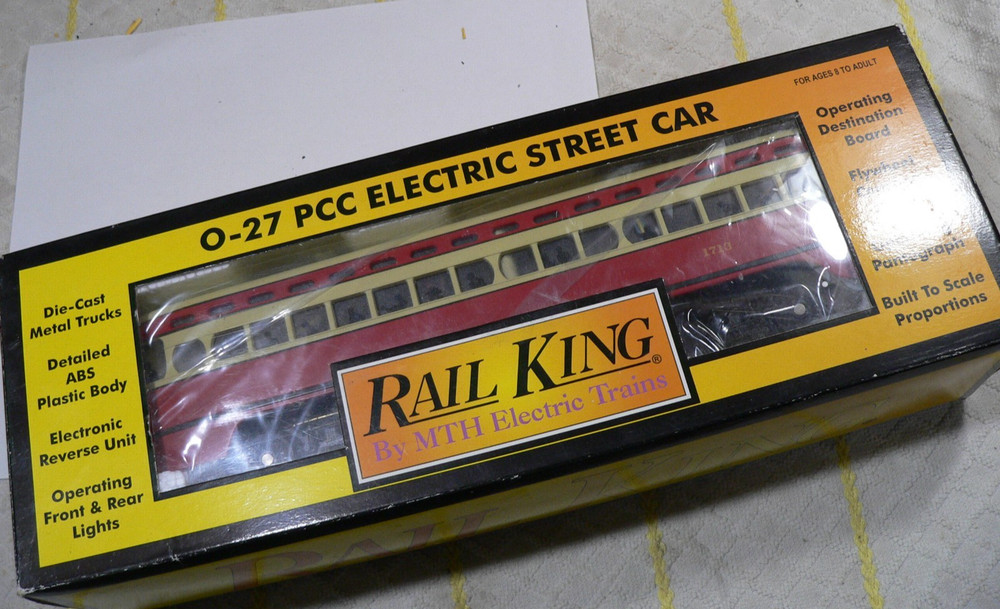 MTH 30-2505-1 Pittsburgh PCC Streetcar w/ Protosounds NEW IN UNOPENED BOX