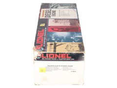 Lionel 6-18818 O Lionel Railroader Club GP-38 Diesel Locomotive w/Horn EX/Box