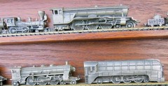 Franklin Mint Pewter “Greatest Trains of the World” Collection (25) Display Case