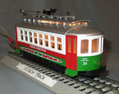 MTH 30-2583 Merry Christmas “Bump-N-Go” Trolley Car O/027 ga. wks w/ Lionel 2006