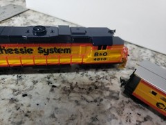 As is Life-Like HO 4810 Engine GP-38 Loco Chessie System B&O 8288 Caboose WM1872