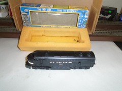 AHM / TEMPO #5036 FAIRBANKS MORSEC-LINER DIESEL LOCOMOTIVE – NEW YORK CENTRAL HO
