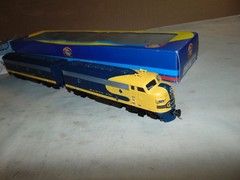 ATHEARN HO 80390 SANTA FE F7A + F7B DIESEL SET. A IS POWERED B IS NONPOWER DUMMY