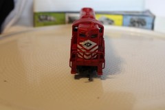 HO Scale AHM Rivarossi, GP18 Diesel Locomotive Lehigh Valley Red, #305