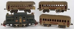 Lot of (4) 1920’s Lionel Model 380E Locomotive & 2 Pullman 337 Cars and One 338