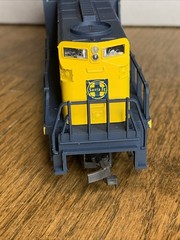 ATT HO 415 Sante Fe #231 Powered Locomotive Original Box 1/87 Yugoslav